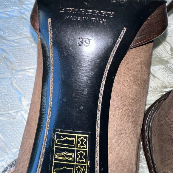 BURBERRY SUEDE ANKLE BOOTS - Picture 8 of 11